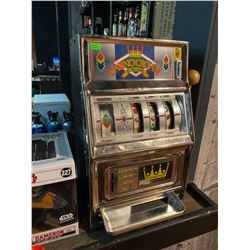 Casino Crowns Vintage Slot Machine