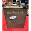 Image 1 : 1943 Canadian military Army Navy gas can