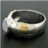 Image 5 : Men's Ribbed 18k Two Tone Gold GIA Certified Round Star Sapphire Solitaire Ring