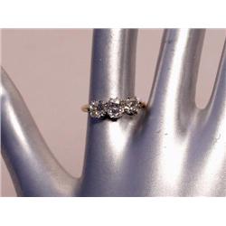 Antique 3 Diamond Ring in 18K Gold