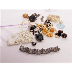 Estate Jewelry: Various Vintage Items