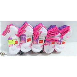 20 PAIR OF NEW HANES LOW CUT GIRLS SOCKS, SIZE SM