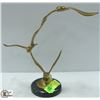 Image 1 : BRASS & MARBLE BIRDS IN FLIGHT FIGURE
