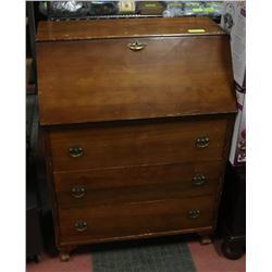 VINTAGE SOLID WOOD BROWN