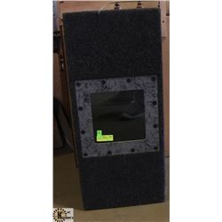 BOX W/ 2 12" SUBWOOFERS