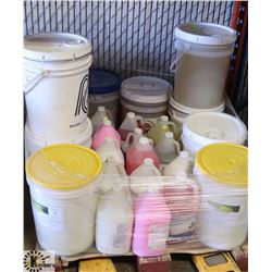 PALLET OF CLEANING SUPPLIES