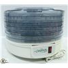 Image 1 : THE FOOD DEHYDRATOR BY MR. COFFEE