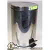Image 1 : STAINLESS STEEL FLIP TOP CANISTER GARBAGE CAN