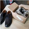 Image 1 : TIGER WOODS SIZE 11 NIKE AIR GOLF SHOES AND SIZE 6 YOUTH UDERARMOUR CLEATS