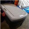 Image 1 : RUBBERMAID STORAGE BIN AND FLASH LIGHTS