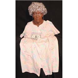 NUTTY PROFESSOR THE KLUMPS COMPLETE GRANDMA DISPLAY ON EDDIE MURPHY BUST