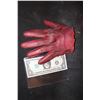 Image 2 : IRON MAN SCREEN USED UNDER ARMOR GLOVE HAND FROM FIRST FILM