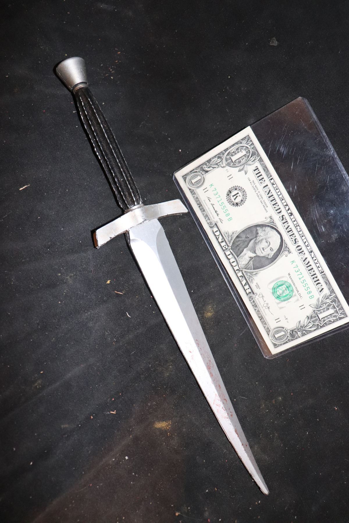 MURDER ON THE ORIENT EXPRESS KNIFE THAT MURDERS JOHNNY DEPP