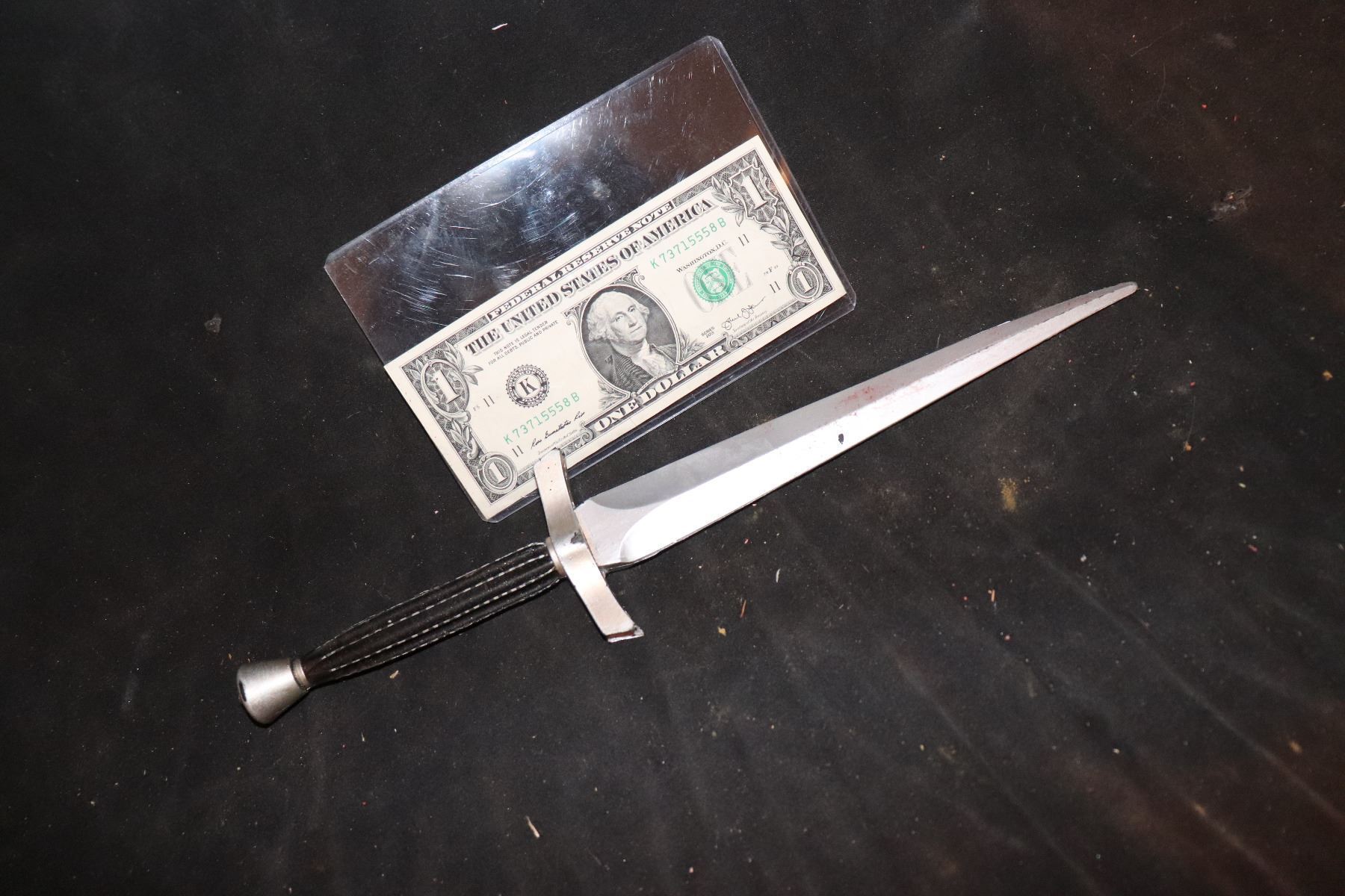 MURDER ON THE ORIENT EXPRESS KNIFE THAT MURDERS JOHNNY DEPP