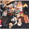 Image 1 : HORROR HALLOWEEN HAUNT WHOLESALE HORDE OF PROPS