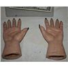 Image 2 : SEED OF CHUCK SCREEN USED HERO TIFFANY HANDS FROM ANIMATRONIC PUPPET
