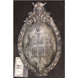 DISNEY THE HAUNTED MANSION HANGING WALL PLAQUE 2