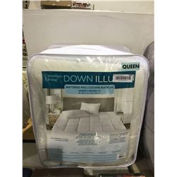 Canadian Living Queen Size Mattress Pad