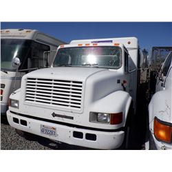 2001 INTERNATIONAL 4700