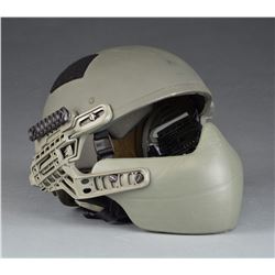 KEVLAR COMBAT VEHICLE CREW HELMET.