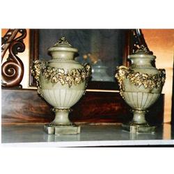 a pair of plaster urns english very decorative #858696