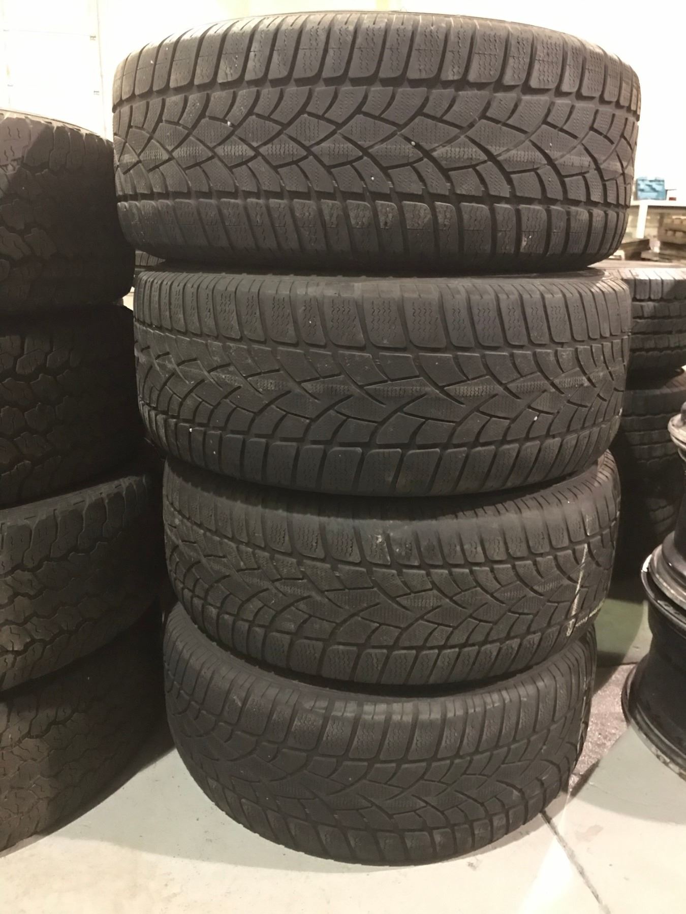 4 DUNLOP 255/55R18 TIRES & RIMS