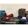 Image 1 : APPROX 6 ASSORTED TRAVEL/HAND BAGS