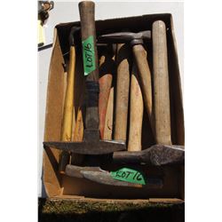 Flat with Hammers (8)