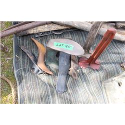 Flat with Shoe Lats (4) and Stands (2)