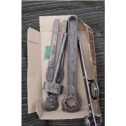 Buggy Wrenches (3) and a Crimper