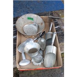 Flat with Metal Kitchen Ware