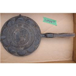Rosette Cast Iron Waffle Iron