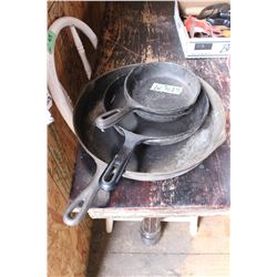Cast Iron Frying Pans (4)