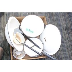 Flat with Enamel Ware (10 pcs) - Black trimmed