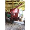 Image 4 : International Feed Mixer - Model 1150