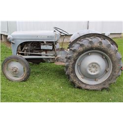 Ferguson Tractor (1948/49) Model 20 with Pulley that attaches to the PTO