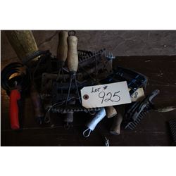 Curry Combs (several)