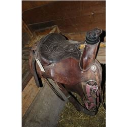 Pleasure Saddle with Plastic Tree