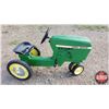 Image 2 : John Deere Pedal Tractor (24"H x 17"W x 36"L)
