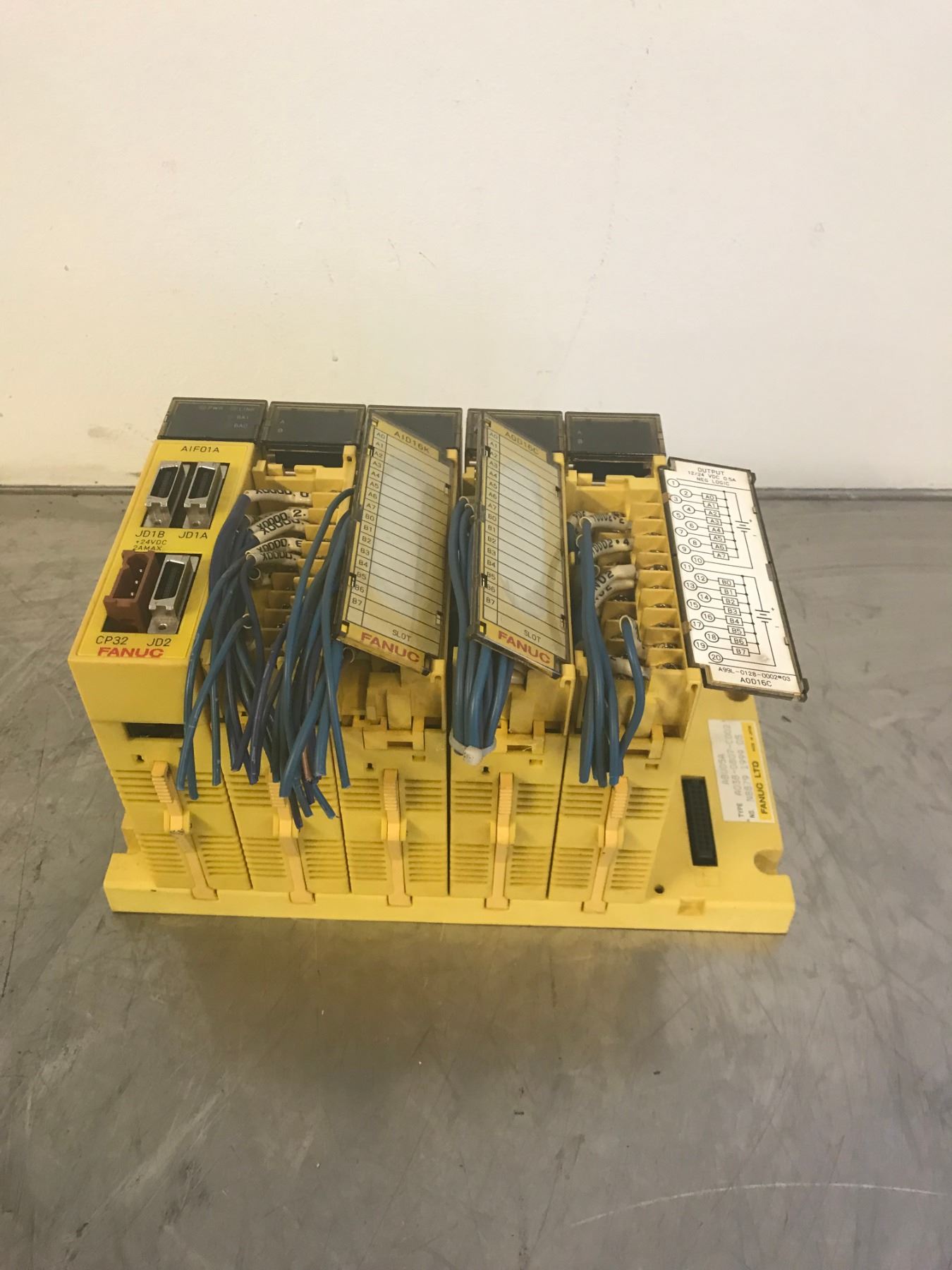FANUC A03B-0807-C002 RACK WITH I/O MODULES