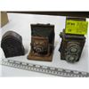 Image 1 : 2 ARTIFICIAL CAMERAS & 1 ARTIFICIAL RADIO