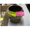 Image 2 : MEDALTA PLANTER & LARGE LOT OF WADE FIGURINES J