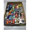 Image 1 : BOX OF ASSORTED SMALL CARS & TRUCKS