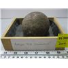 Image 1 : ANTIQUE 4 LB. CANNON BALL