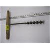 Image 1 : SMALL HAND AUGER