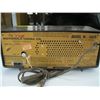 Image 2 : MOTOROLA BAKELITE CLOCK RADIO