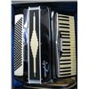 Image 2 : SYMPHONIA ACCORDION IN CASE