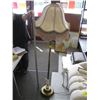 Image 1 : FLOOR LAMP W/SHADE