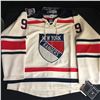 Image 2 : WAYNE GRETZKY WINTER CLASSIC HOCKEY JERSEY NEW WITH TAGS