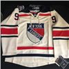 Image 2 : WAYNE GRETZKY WINTER CLASSIC HOCKEY JERSEY NEW WITH TAGS